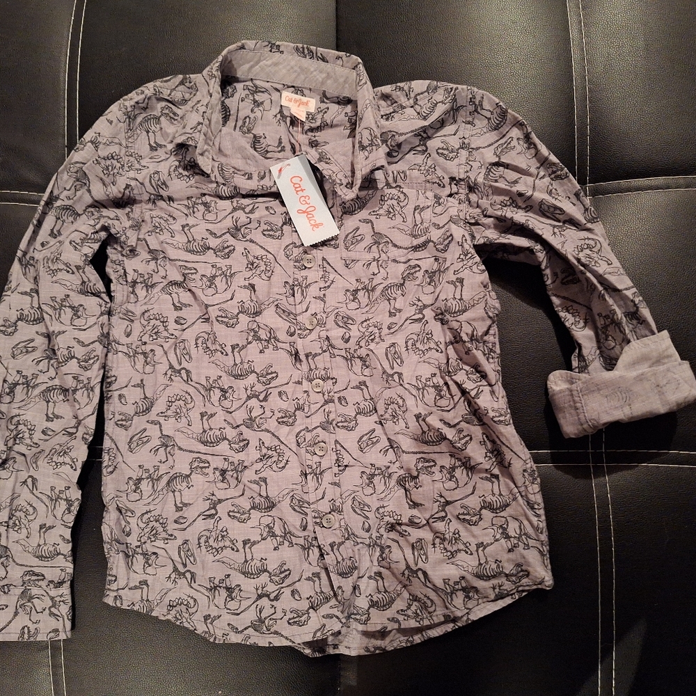 Kids Cat and Jack Dino shirt NEW